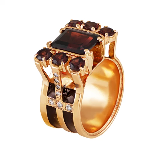 Sygnet &quot;Royal Heirloom with Garnet&quot;