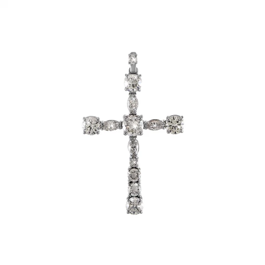 Cross with large diamonds