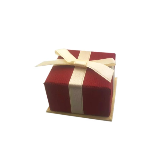 Gift box in red