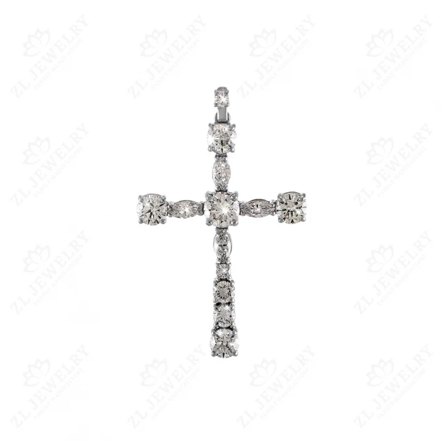 Cross with large diamonds