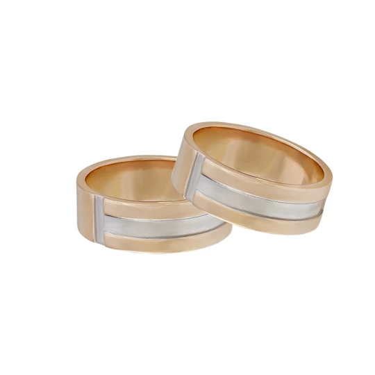 Ring with rhodium stripe