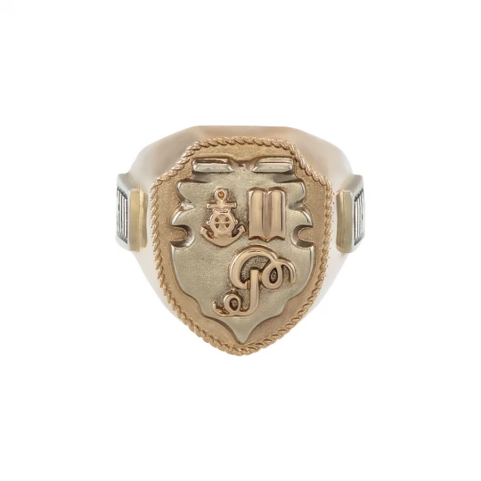Signet with heraldry &quot;Family&quot;