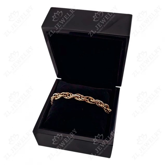 Black glossy box for bracelets or watches Photo-1