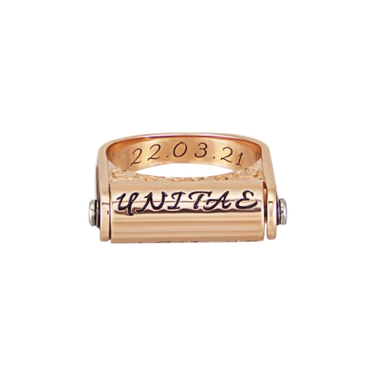 Ring &quot;Capsule&quot;