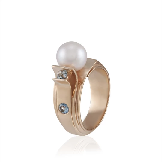 Ring "Sea waves" with pearls