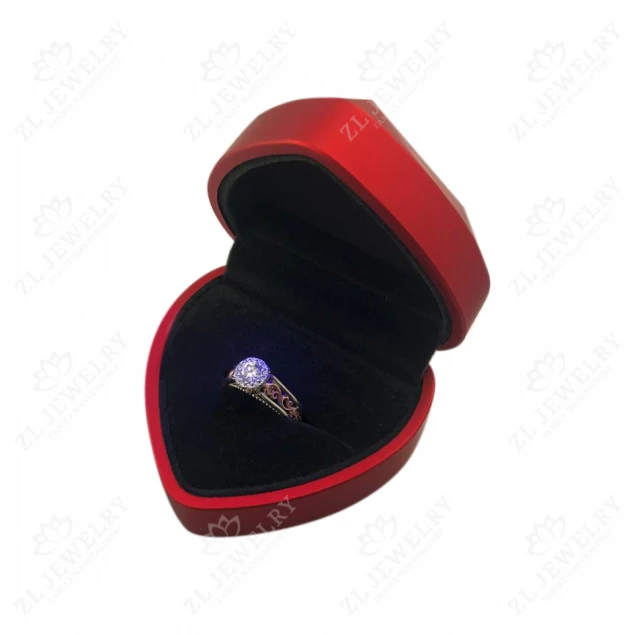 Gift box "Heart" in red color Photo-1